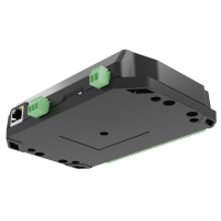 PixLite E16-S Mk3 schr&auml;g von vorn mit Advatek-Schriftzug, ETH-Buchse und AUX-Klemme, im Hintergrund die Reihe der Ausgangsklemmen