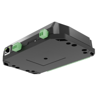 PixLite E16-S Mk3 schr&auml;g von vorn mit Advatek-Schriftzug, ETH-Buchse und AUX-Klemme, im Hintergrund die Reihe der Ausgangsklemmen