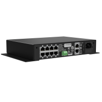 PixLite T8-S Mk3 schr&auml;g von hinten: acht RJ45-Buchsen, AUX-Klemme, microSD-Slot, ETH1/ETH2 und Kaltger&auml;tebuchse, seitliche Montagelaschen
