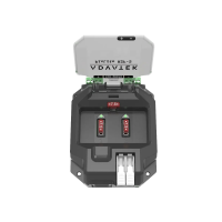 PixLite R2F-S van achteren: RJ45-bus voor de long-range-lijn en witte snelaansluitklem + en &minus;